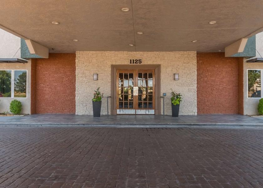 Oklahoma Lawton Exterior Detail