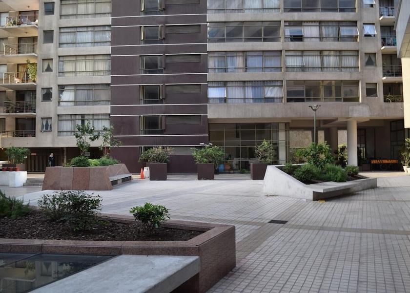 Santiago Santiago Exterior Detail