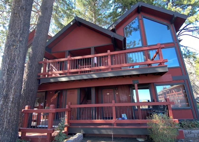 California Kings Beach Exterior Detail