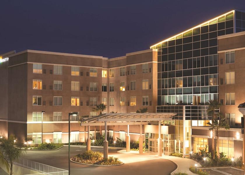 California Anaheim Exterior