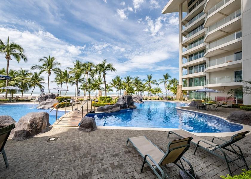 Puntarenas Jaco Exterior Detail