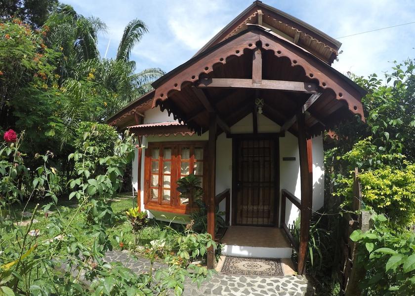 Limon Cahuita Porch