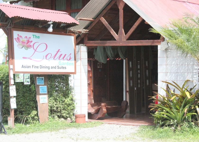 Limon Cahuita Restaurant