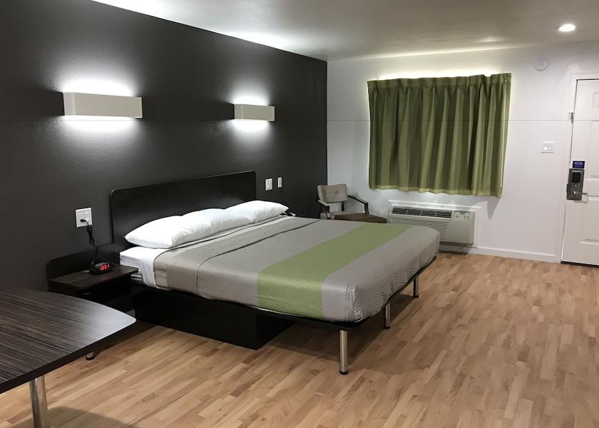 Texas Huntsville Room