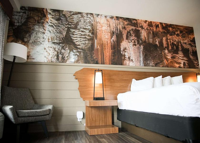 Oregon McMinnville Room