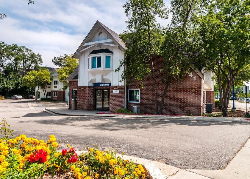 Illinois Arlington Heights Front of property