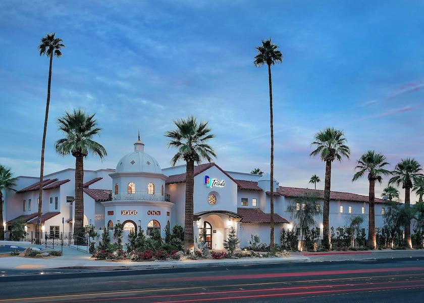 California Palm Springs Exterior Detail