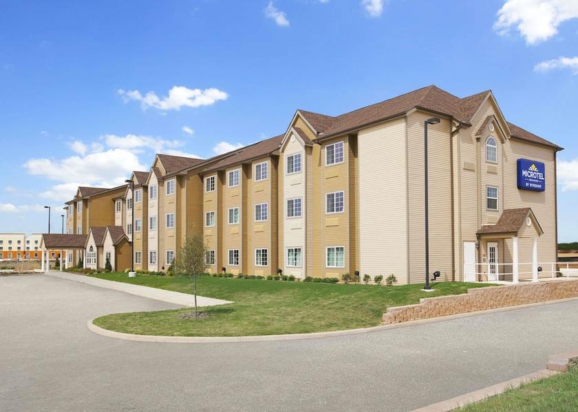 Texas Cotulla Exterior Detail