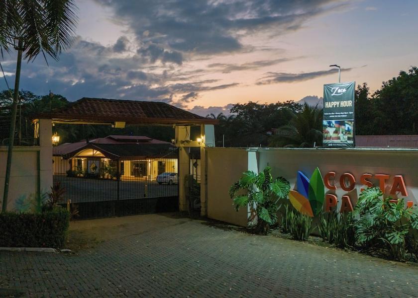 Puntarenas Esterillos Facade