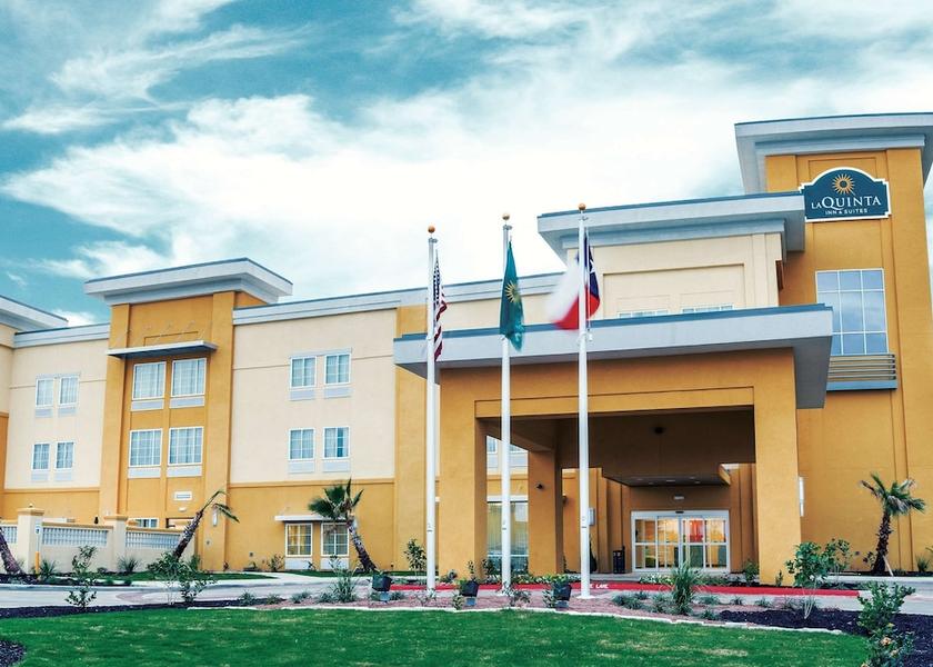 Texas Cotulla Exterior Detail