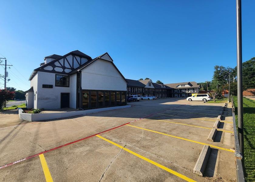 Texas Longview Exterior Detail