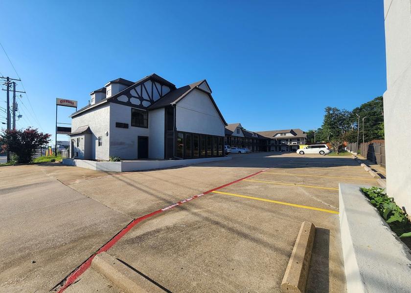 Texas Longview Exterior Detail