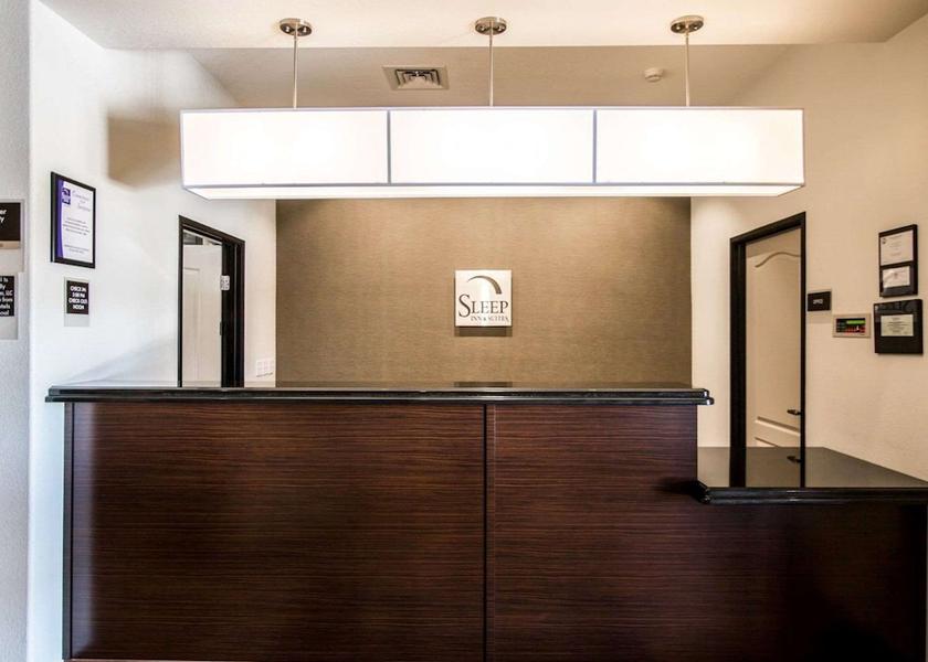 Kansas Garden City Lobby