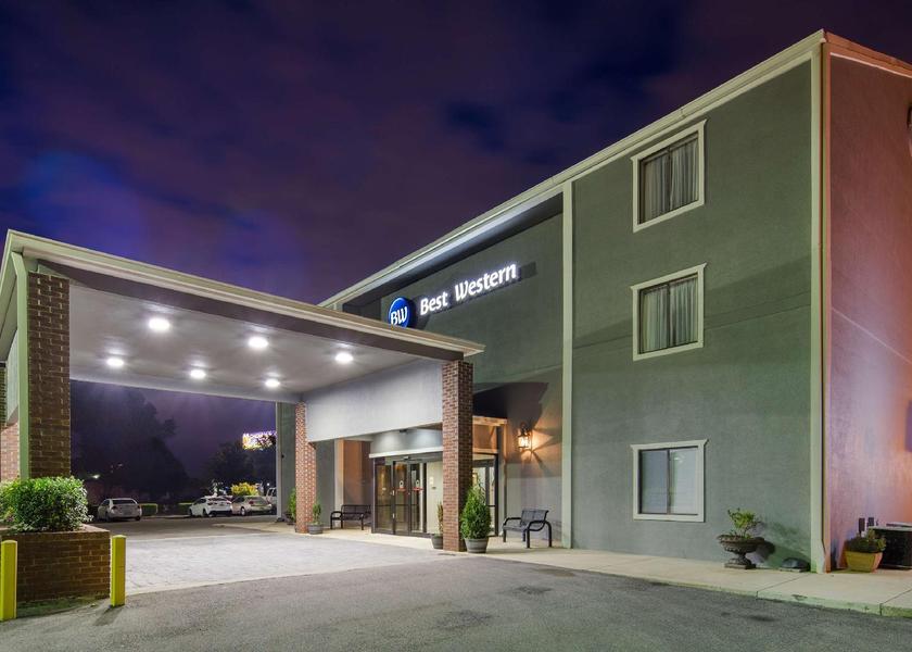 Alabama Decatur Hotel Exterior