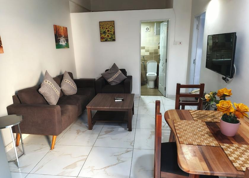  Accra Living area
