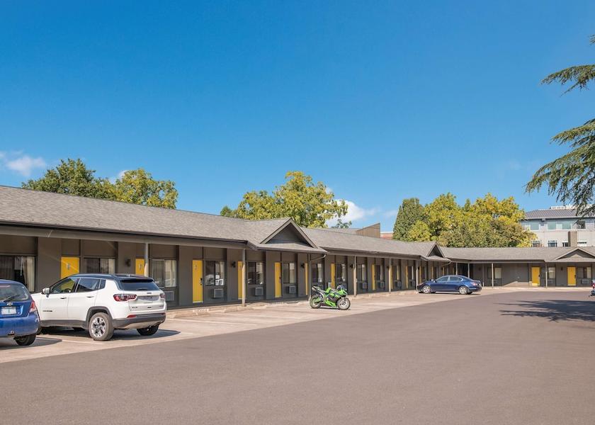 Oregon Eugene Exterior Detail