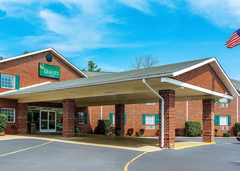 Virginia Burkeville Exterior Detail