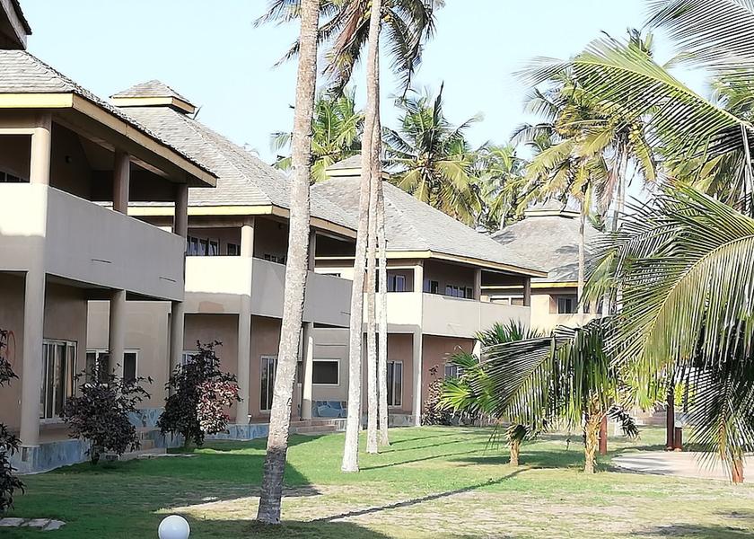  Elmina Exterior Detail