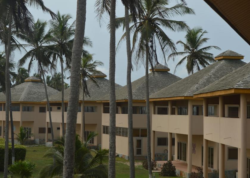  Elmina Facade