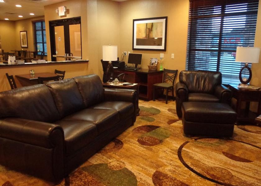 Iowa Marquette Lobby sitting area