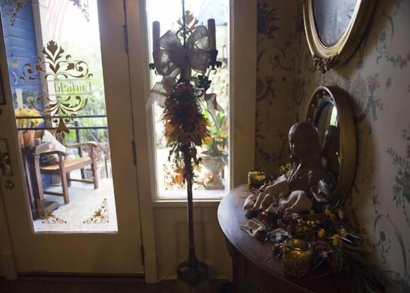 Louisiana Shreveport Interior Entrance