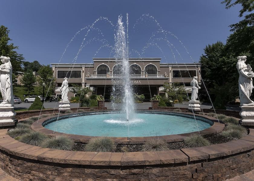 New York Callicoon Exterior Detail