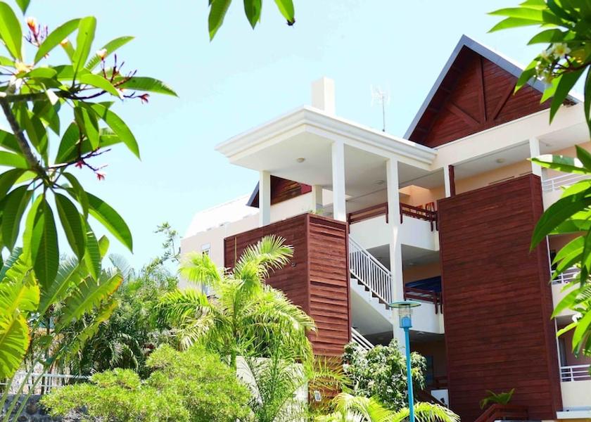  Saint-Paul Exterior Detail