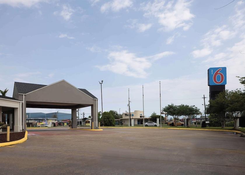Louisiana Lake Charles Exterior Detail