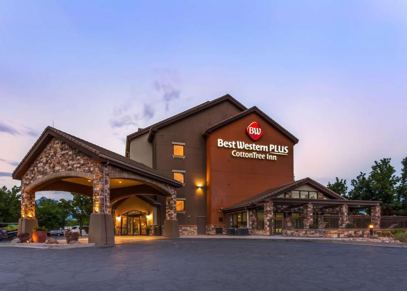 Utah Sandy exterior view