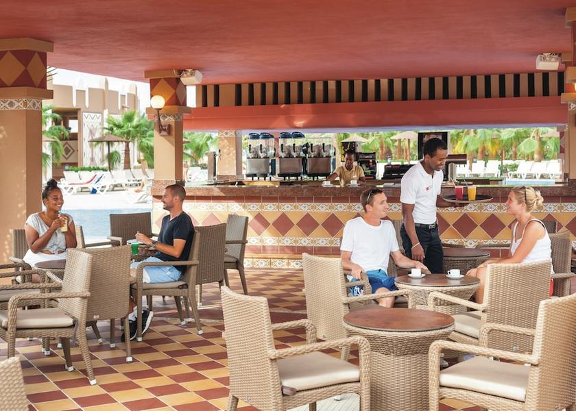  Sal Restaurant