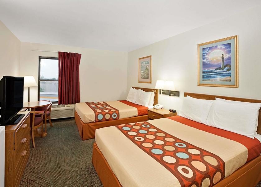 Illinois Hampshire Rooms