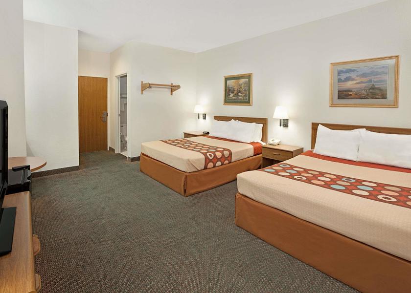 Illinois Hampshire Rooms