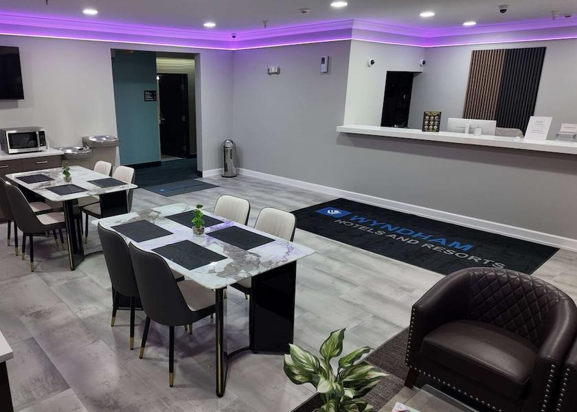 Illinois Hampshire Lobby