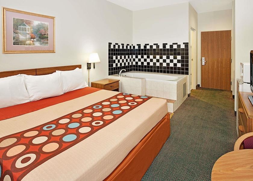 Illinois Hampshire Room