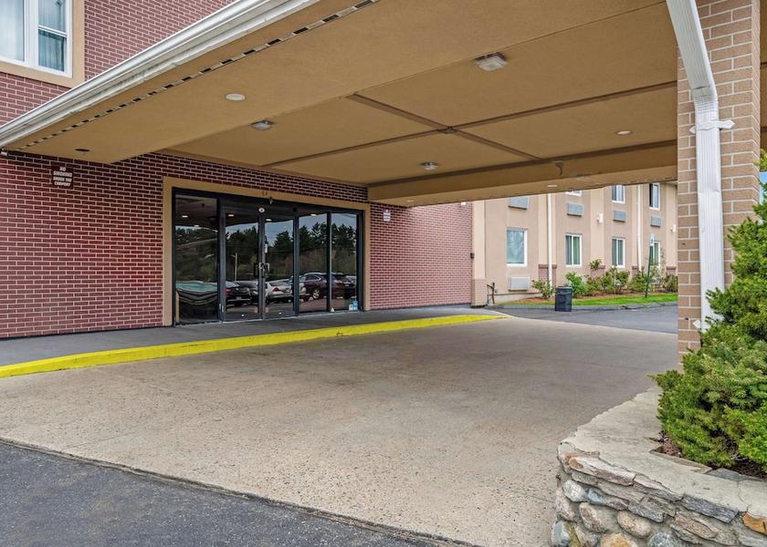 Massachusetts Foxboro Exterior