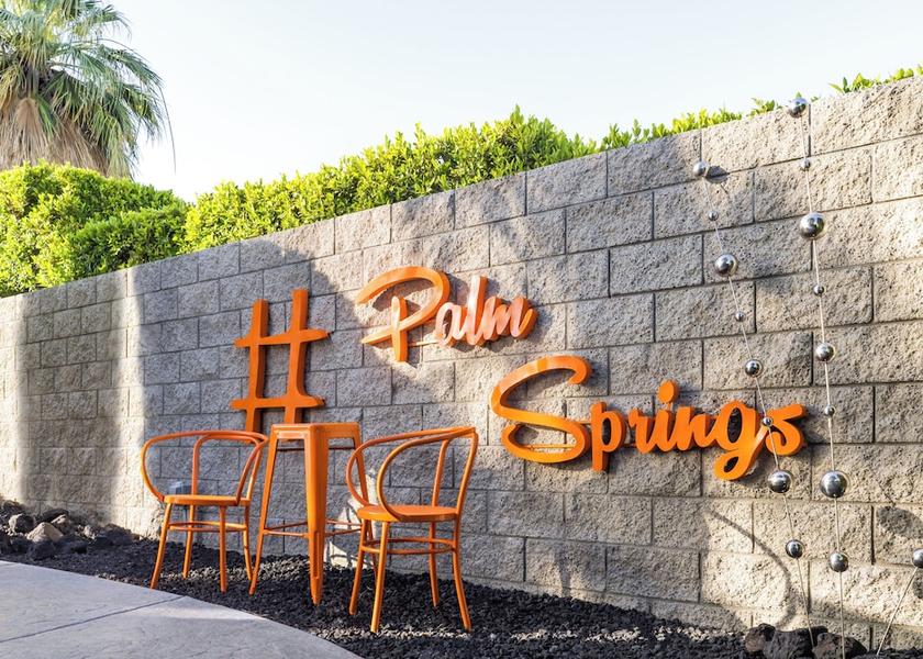 California Palm Springs Exterior Detail