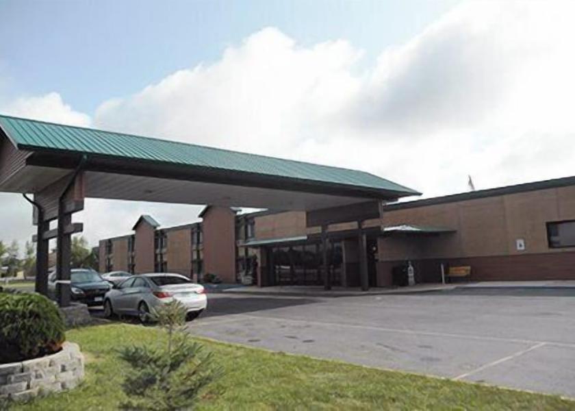 Minnesota Thief River Falls Exterior Detail