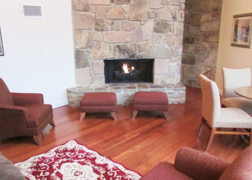 Tennessee Pigeon Forge Lobby