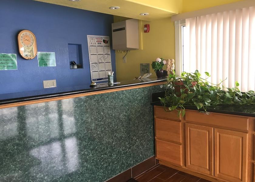 California Redding Lobby