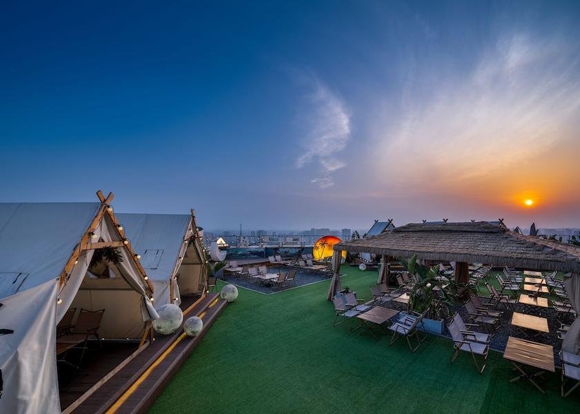 Sichuan Chengdu Rooftop terrace