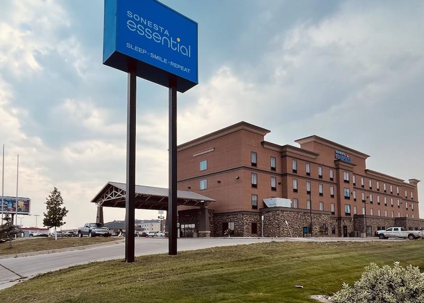 North Dakota Minot Facade