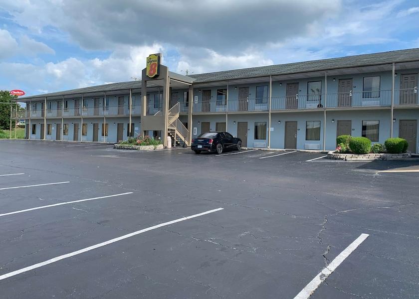 Georgia Jackson Exterior Detail