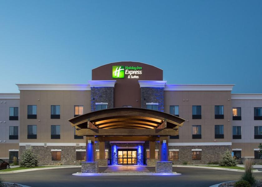 Montana Glendive Exterior Detail