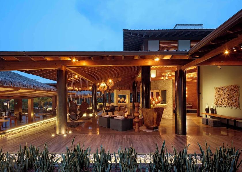 Atlántida Tela Exterior