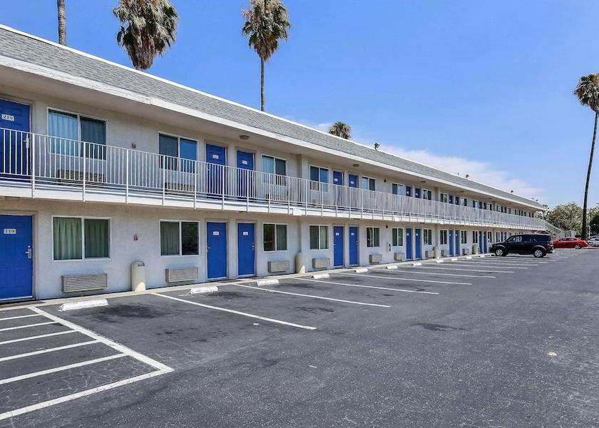 California Pleasanton Exterior Detail