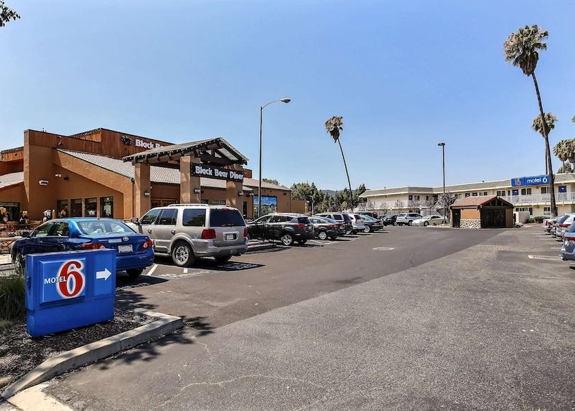 California Pleasanton Exterior Detail