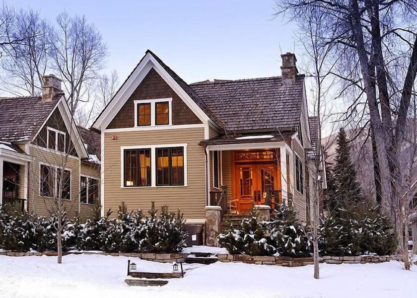 Colorado Aspen Exterior Detail