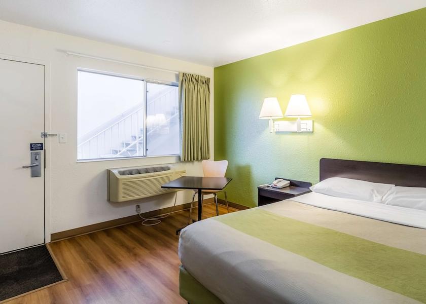 Wisconsin Green Bay Room