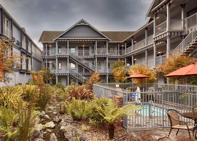 California Eureka exterior view