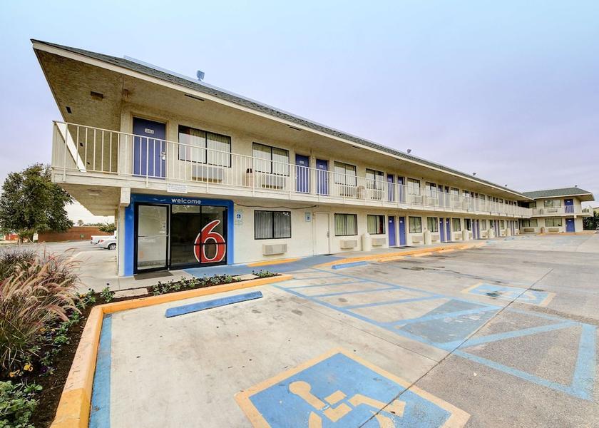 Texas San Marcos Exterior Detail